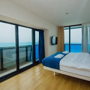 Premium With Sea View Apartament